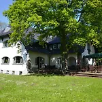 Am Rugard Hotel 3*